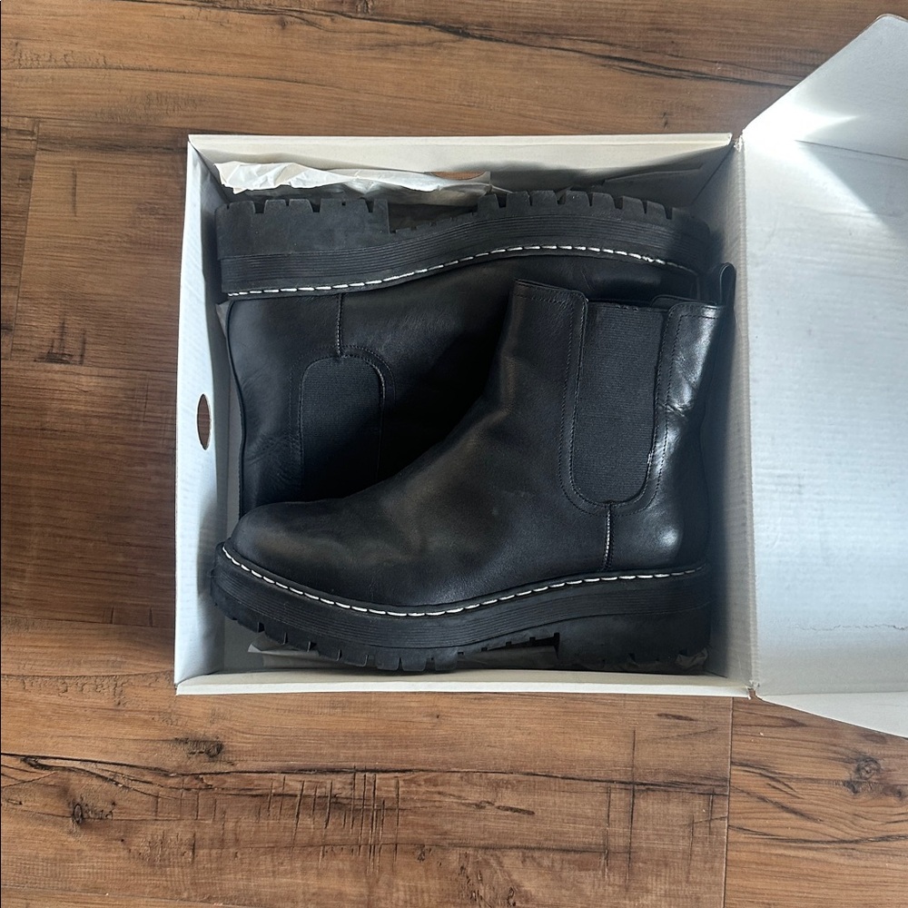 Marc Fisher Black Leather Boots Padmia